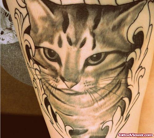 Grey Cat Face Thigh Tattoo