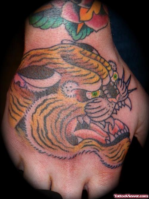 Color Ink Tiger Head Tattoo On Right Hand