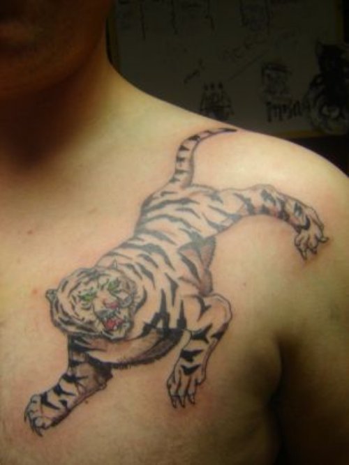 Grey Ink Tiger Tattoo On Collarbone