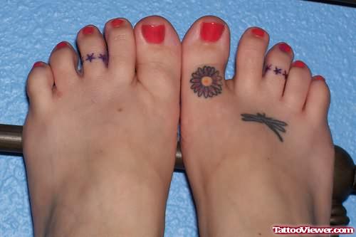Flower Design Tattoo On Toe