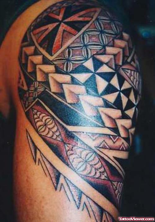 Hawaiian Tribal Tattoo On Shoulder