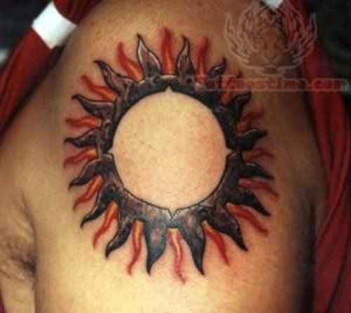 Lovely Tribal Tattoo On Shoulder