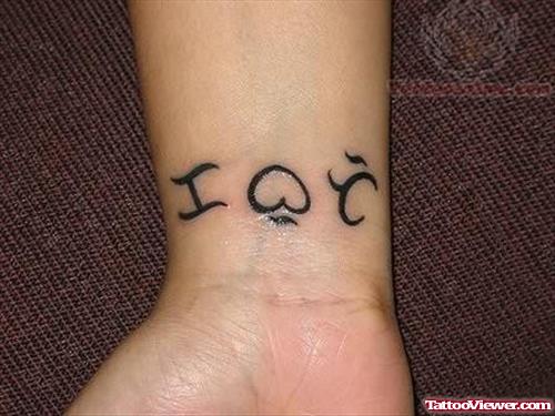 I Love U - Wording Tattoo On Wrist