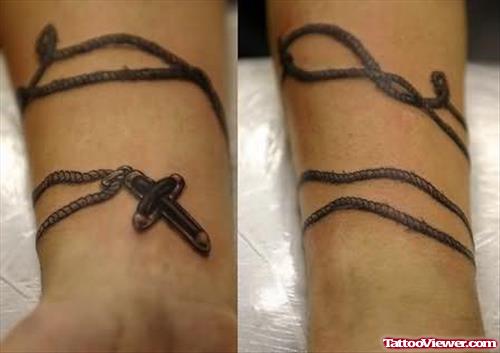 Red Lock Heart In Chain Wrist Bracelet Tattoo
